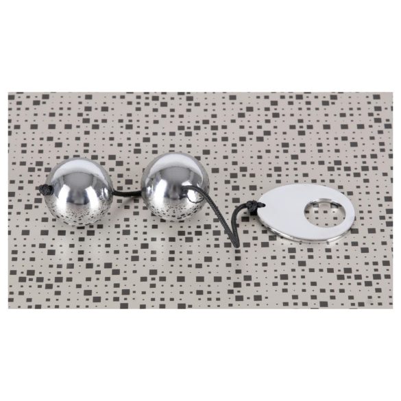 Bad Kitty - geišu bumbiņa sudraba krāsā