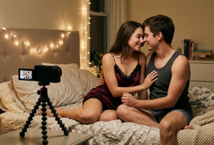 Kā uzņemt mājas porno 5 soļos